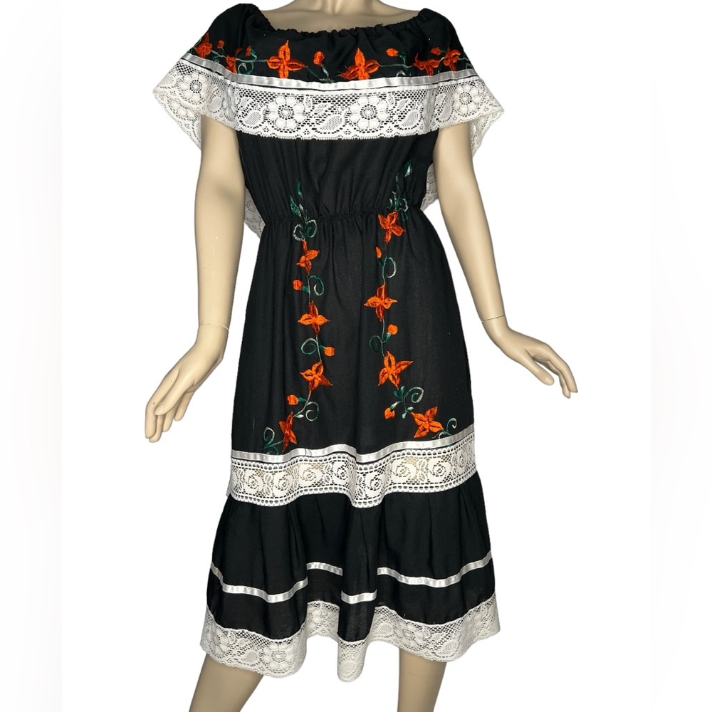 Boho Chic Embroidered Peasant Dress